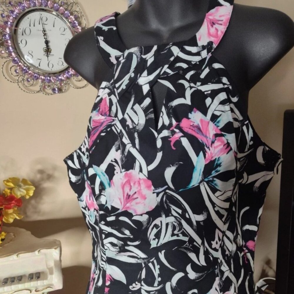 White House Black Market Halter Tank B/W/Pink Floral Side Zip Sleeveless Size 14
